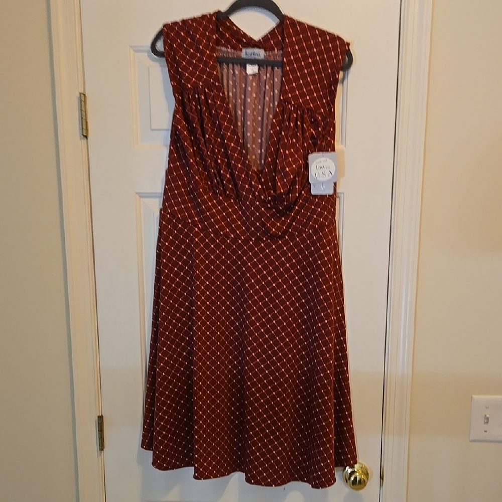 Karina Grimaldi Maroon Geometric Midi Dress